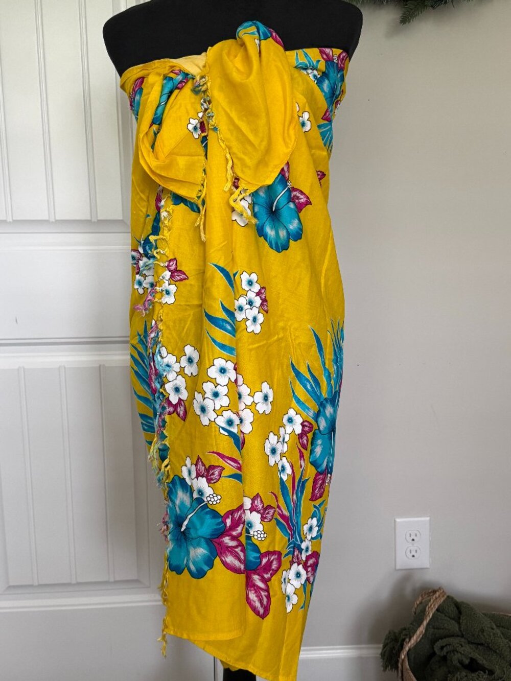 Hawaiian Print Sarong
